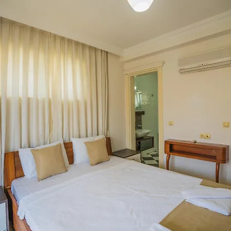 Sunset Club Aqualettings Starfish 3 ヴィラ フェティエ